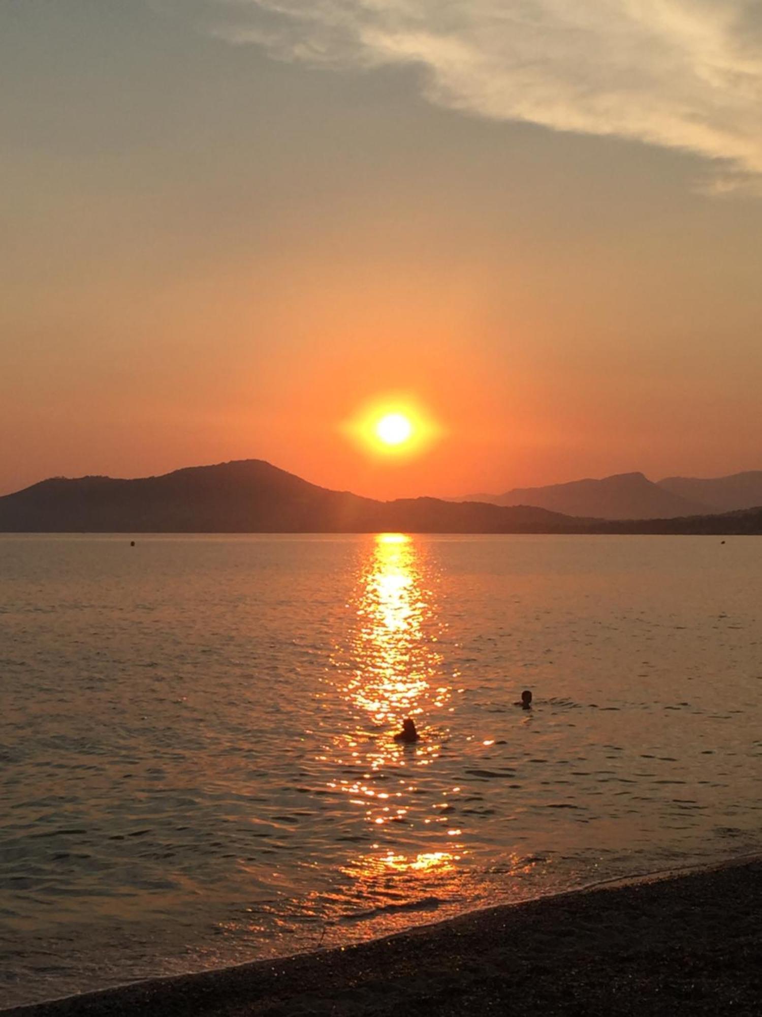 Appartement Les Cigales Rez De Jardin A 10Mn Des Plus Belles Plages Hyères Exterior foto